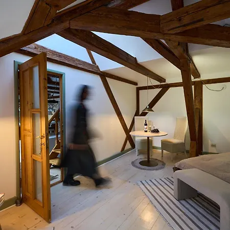 Belle Vista Loft Apartment *